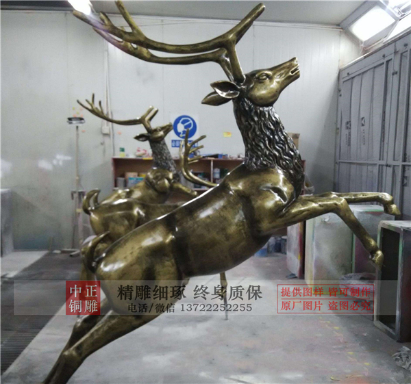 仿銅鹿雕塑