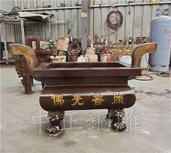 鑄銅古董長(zhǎng)方香爐