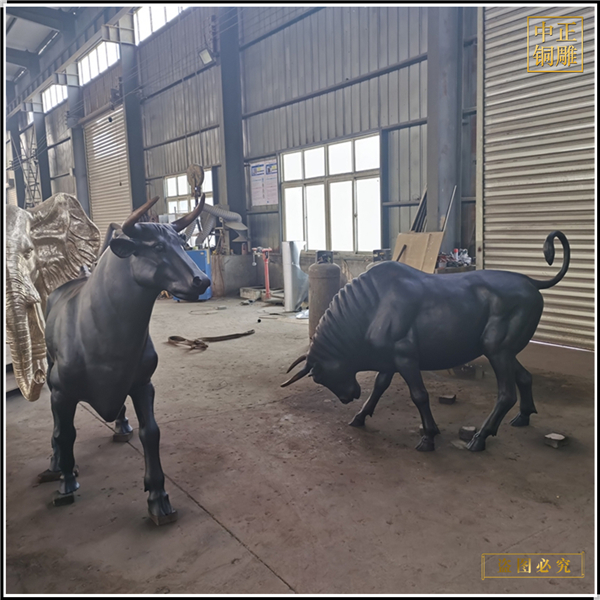 訂購大號(hào)仿真銅牛雕塑