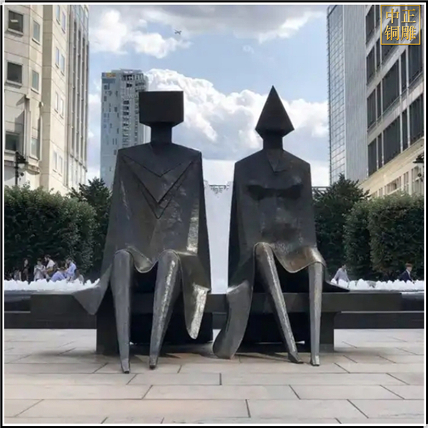 廣場大型抽象雕塑