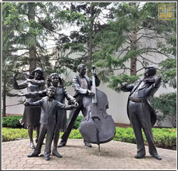 樂(lè)隊(duì)演唱園林銅雕塑